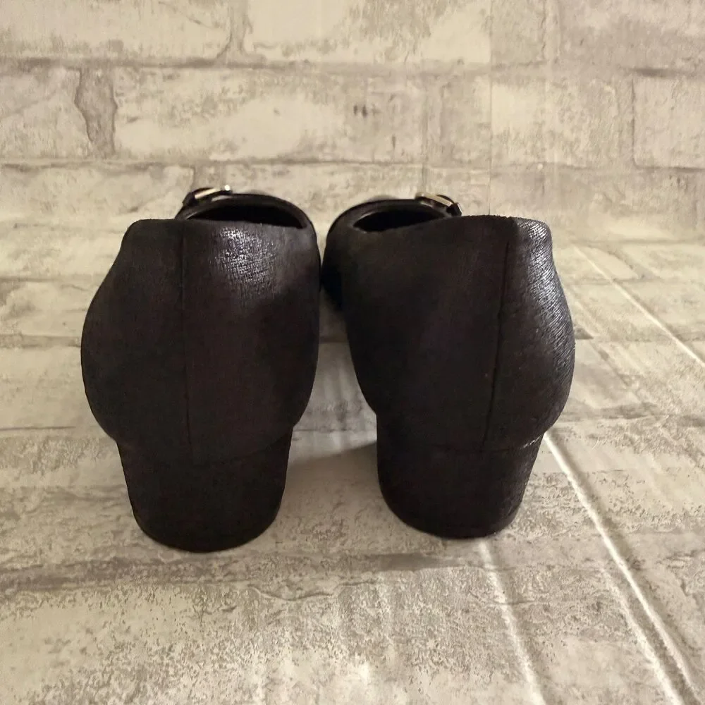 AGL Attilio Giusti Leombruni Black Patent Cap Toe Pumps Leather Pumps Sz 38.5